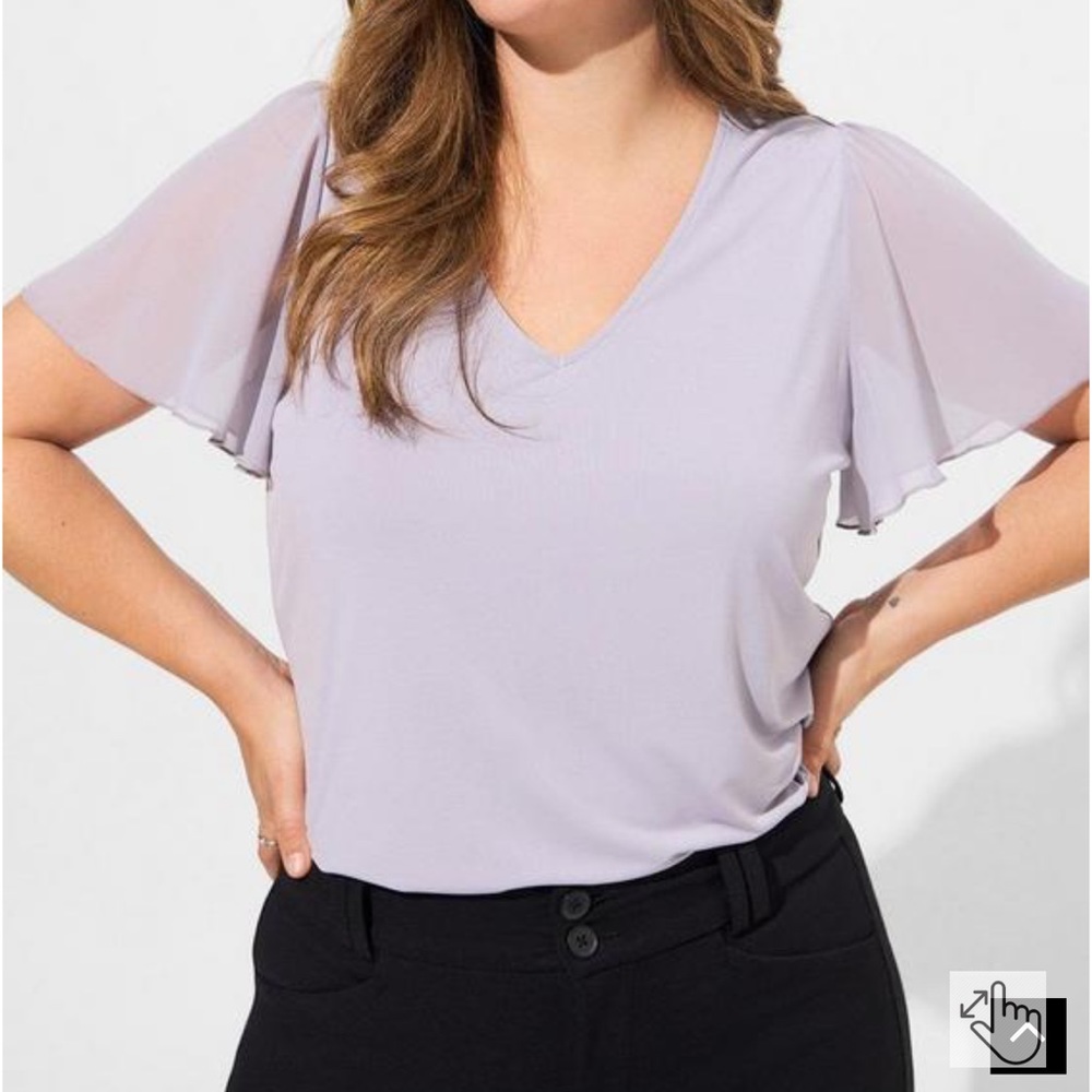 Studio Knit V-Neck Chiffon Sleeve Tee